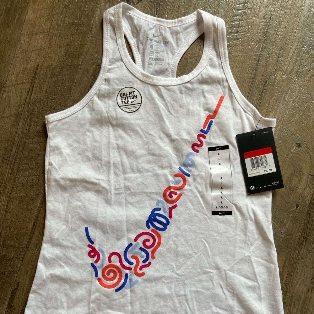 NWT Girls Nike Tank